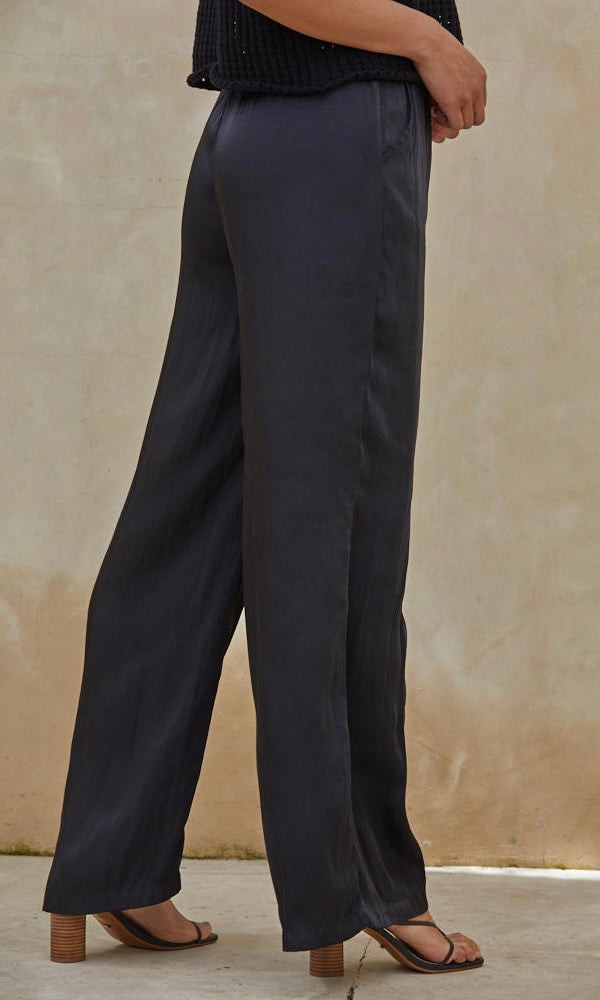 The Nicole pants