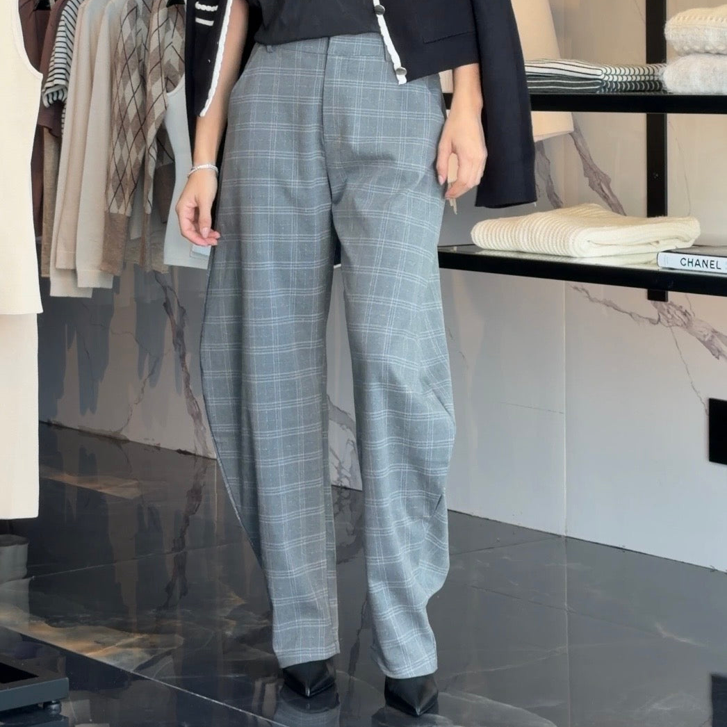 The Jeanne sweater