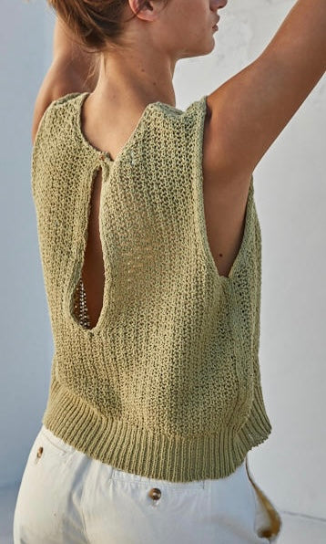 The April top