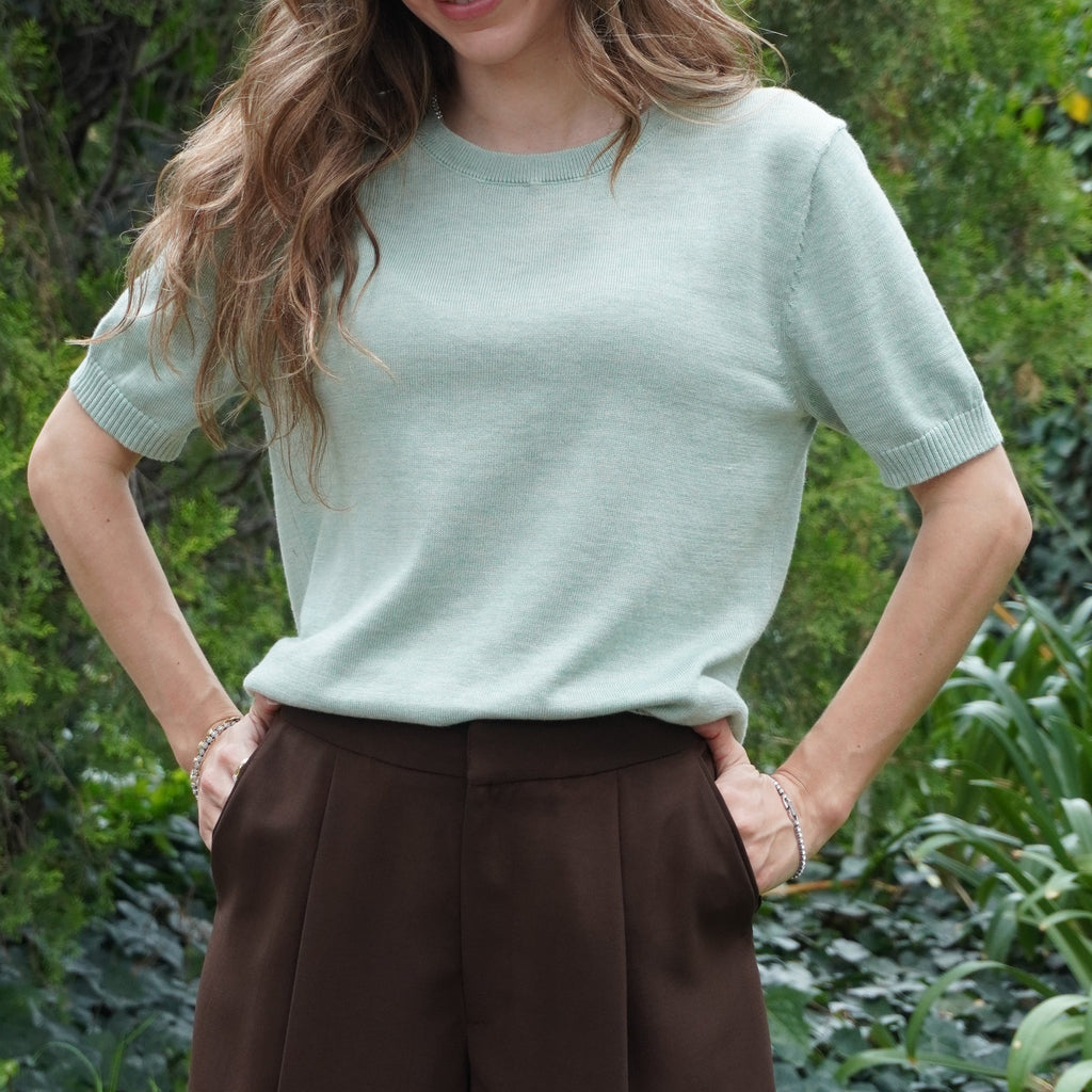 The Claude top